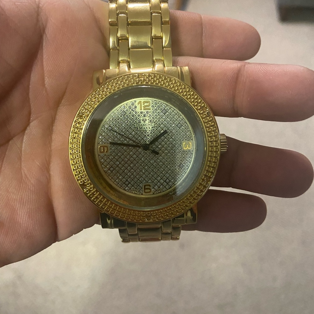 Real diamonds watch, ready for something new.